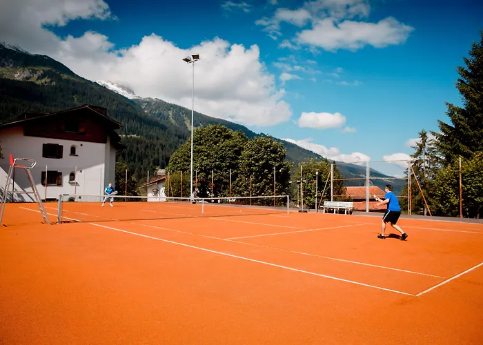 克洛斯特斯体育酒店 3*